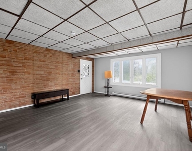 4225 Walsh Avenue - Photo Thumbnail 4