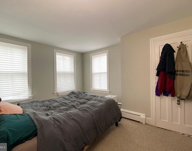 10 Princeton Avenue - Photo Thumbnail 11