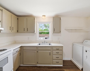 1130 E Park Avenue - Photo Thumbnail 15