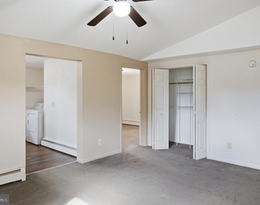 1130 E Park Avenue - Photo Thumbnail 18