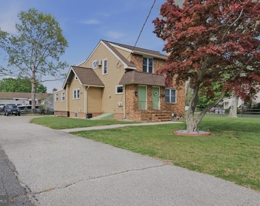 1130 E Park Avenue - Photo Thumbnail 4