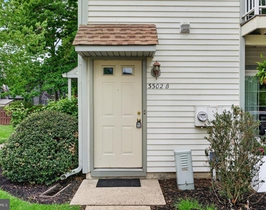 3302 Ramsbury Court - Photo Thumbnail 2