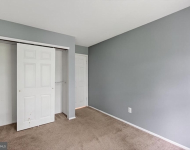 3302 Ramsbury Court - Photo Thumbnail 9
