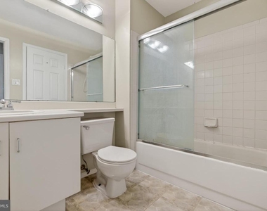 3302 Ramsbury Court - Photo Thumbnail 13