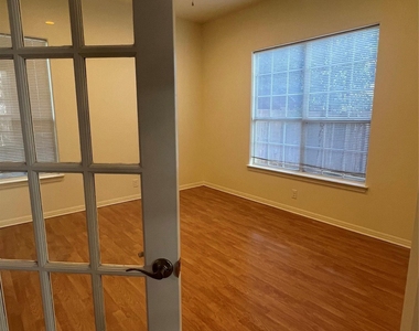 5404 Martin Ave - Photo Thumbnail 20