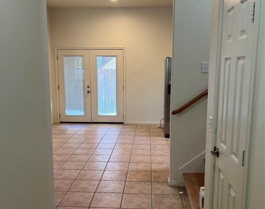 5404 Martin Ave - Photo Thumbnail 15