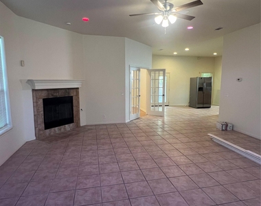 5404 Martin Ave - Photo Thumbnail 18