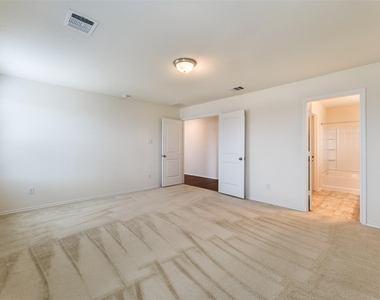 13709 Vigilance St - Photo Thumbnail 16