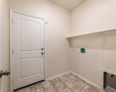 13709 Vigilance St - Photo Thumbnail 28