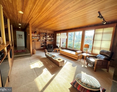 6819 Selkirk - Photo Thumbnail 3