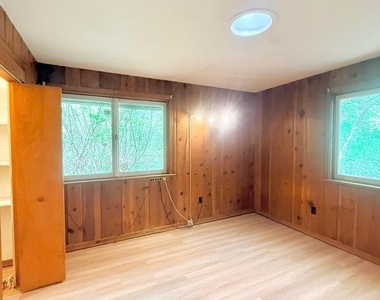 6819 Selkirk - Photo Thumbnail 41
