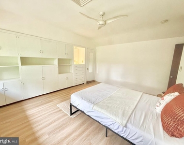 6819 Selkirk - Photo Thumbnail 76