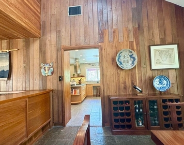 6819 Selkirk - Photo Thumbnail 22