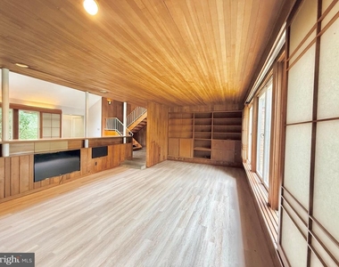 6819 Selkirk - Photo Thumbnail 51