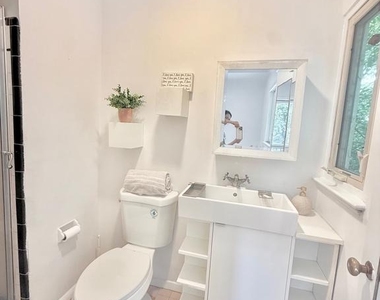 6819 Selkirk - Photo Thumbnail 83