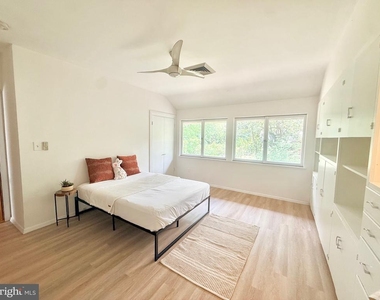 6819 Selkirk - Photo Thumbnail 78