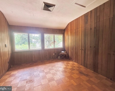6819 Selkirk - Photo Thumbnail 81