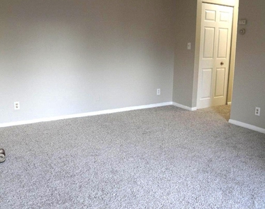 6093 Majors Lane - Photo Thumbnail 4