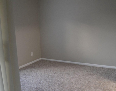 6093 Majors Lane - Photo Thumbnail 3