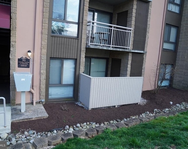6093 Majors Lane - Photo Thumbnail 13