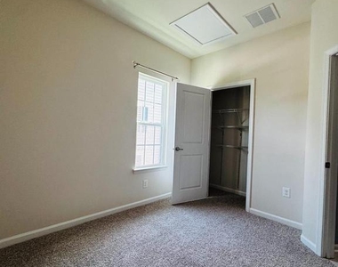 8058 Locust Mill Street - Photo Thumbnail 14