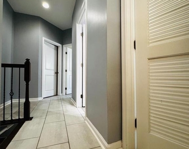 8058 Locust Mill Street - Photo Thumbnail 11