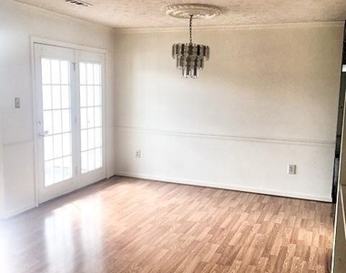2145 Wainwright Court - Photo Thumbnail 2