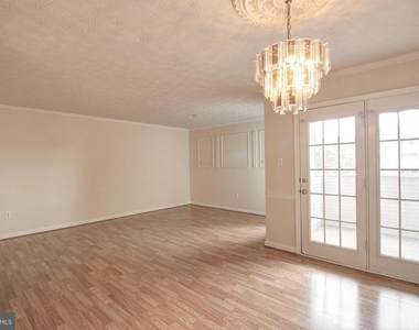 2145 Wainwright Court - Photo Thumbnail 3