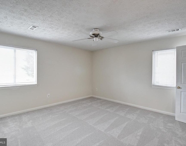 2145 Wainwright Court - Photo Thumbnail 9