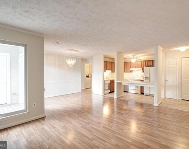 2145 Wainwright Court - Photo Thumbnail 5