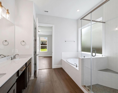 8208 Bouvreuil Dr - Photo Thumbnail 20