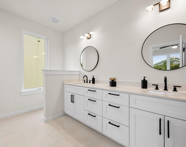 2309 Montopolis Dr - Photo Thumbnail 17