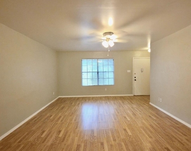 8508 Romney Rd - Photo Thumbnail 1
