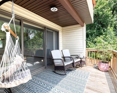 18 Byway Road - Photo Thumbnail 17