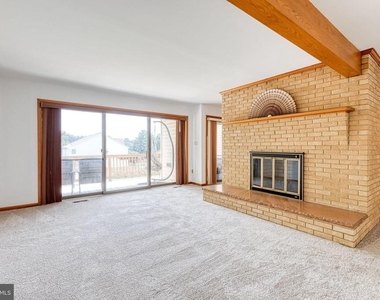 18 Byway Road - Photo Thumbnail 6