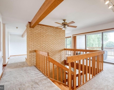 18 Byway Road - Photo Thumbnail 3
