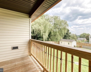 18 Byway Road - Photo Thumbnail 25