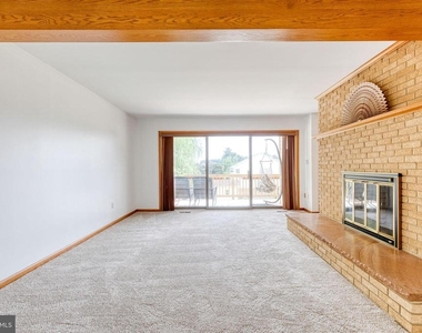 18 Byway Road - Photo Thumbnail 5