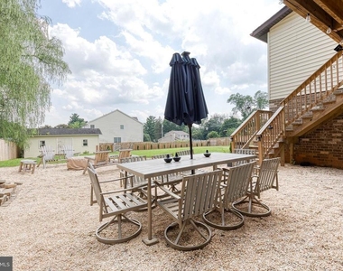 18 Byway Road - Photo Thumbnail 36