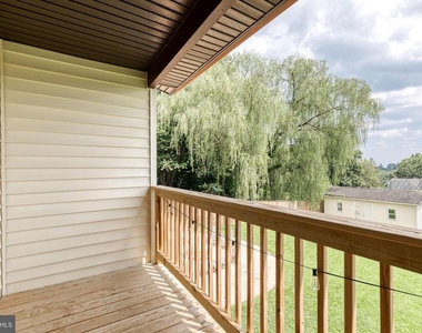 18 Byway Road - Photo Thumbnail 27