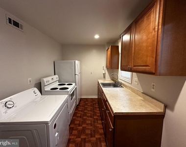 1527 W 36th Street - Photo Thumbnail 7