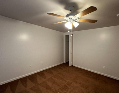 1527 W 36th Street - Photo Thumbnail 25