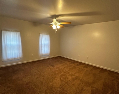 1527 W 36th Street - Photo Thumbnail 24