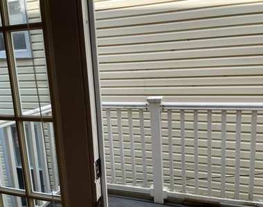 1527 W 36th Street - Photo Thumbnail 12
