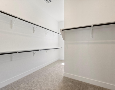 2532 Chiavari Way - Photo Thumbnail 25