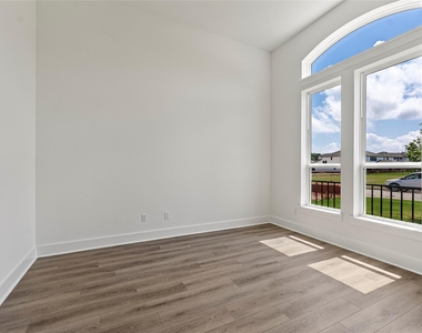 2532 Chiavari Way - Photo Thumbnail 8