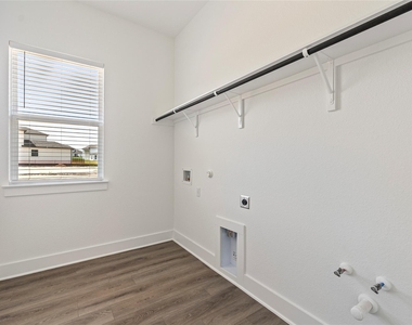 2532 Chiavari Way - Photo Thumbnail 17