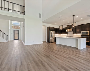 2532 Chiavari Way - Photo Thumbnail 13