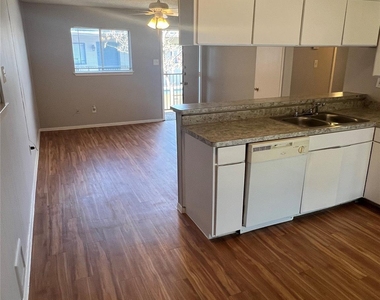 4412 Avenue A - Photo Thumbnail 8