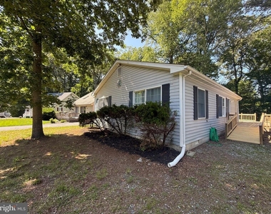 33135 Woodland Court N - Photo Thumbnail 1